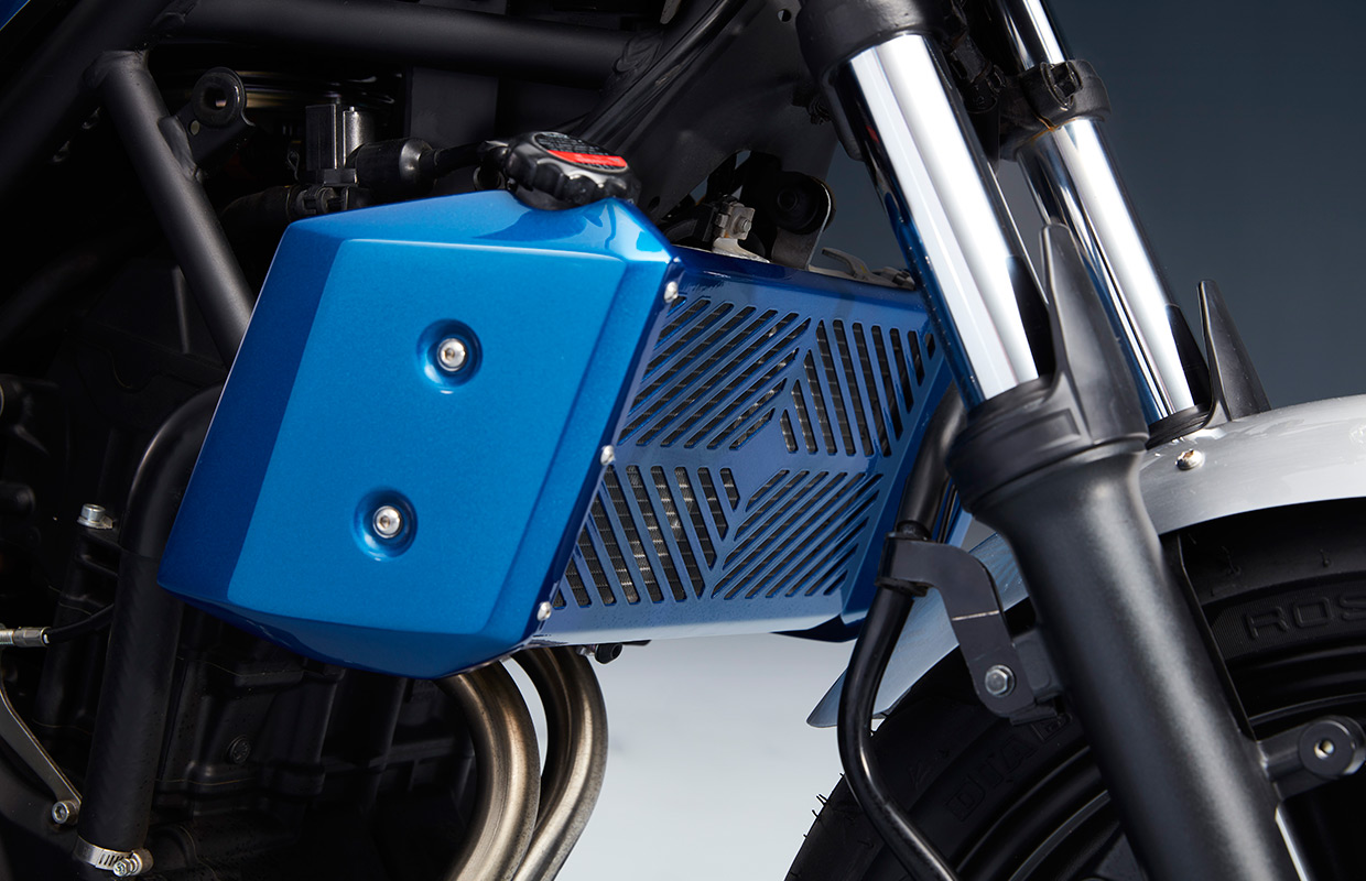 12-Bunker-Customs-MT25-Radiator-Cover - GLORIOUS MOTORCYCLES